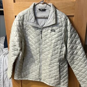 The North Face Ivory Quilted Jacket